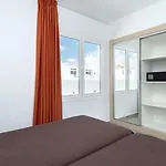 Livvo Oasis * Puerto del Carmen (Lanzarote)