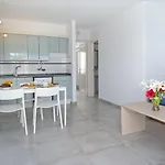 Livvo Oasis Apartment