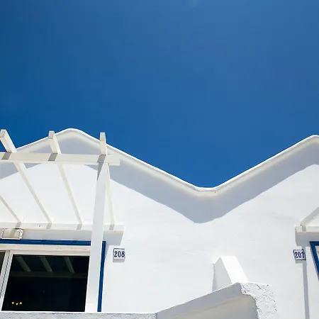 Livvo Oasis * Puerto del Carmen (Lanzarote)