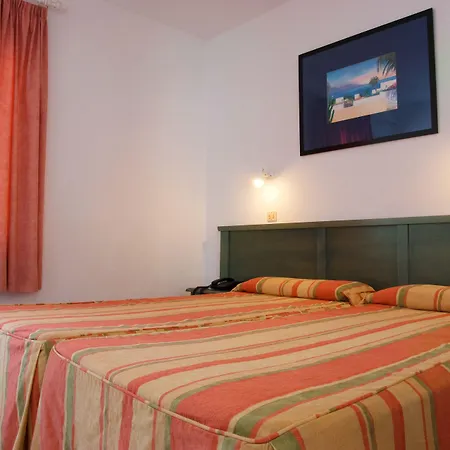 Livvo Oasis Puerto del Carmen (Lanzarote)