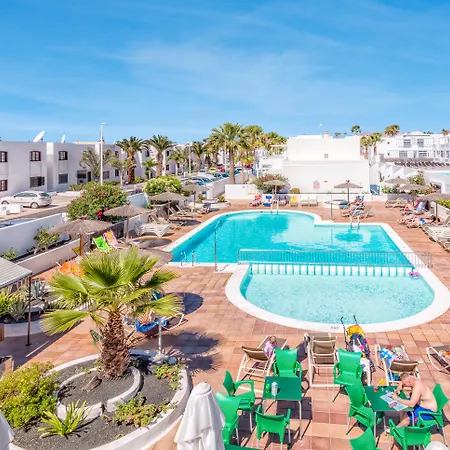 Livvo Oasis * Puerto del Carmen (Lanzarote)